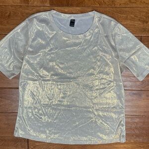NWOT size medium SHEIN Shimmering Gold Short Sleeve Top